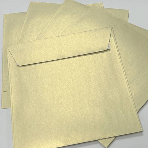 5 enveloppes carrées or nacré